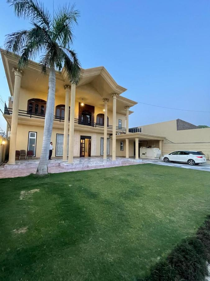 Shelton Hotel Mardan Esterno foto