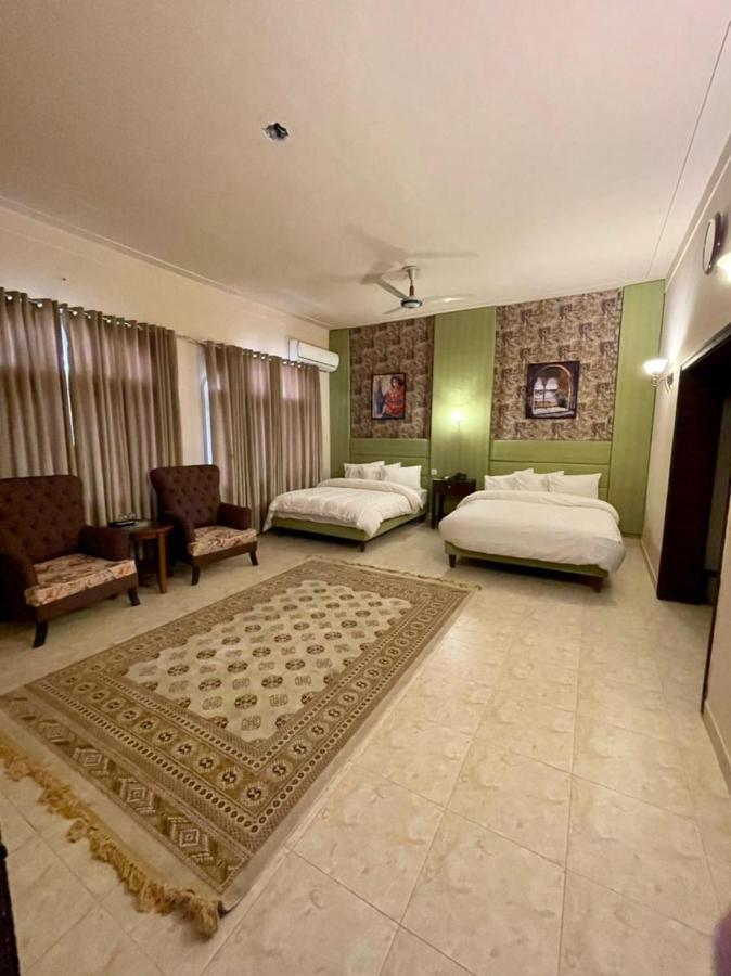 Shelton Hotel Mardan Esterno foto